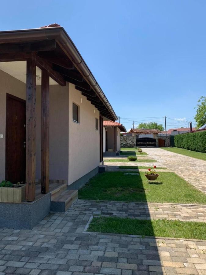 Konak Nestor Bungalows Skopie Exterior foto